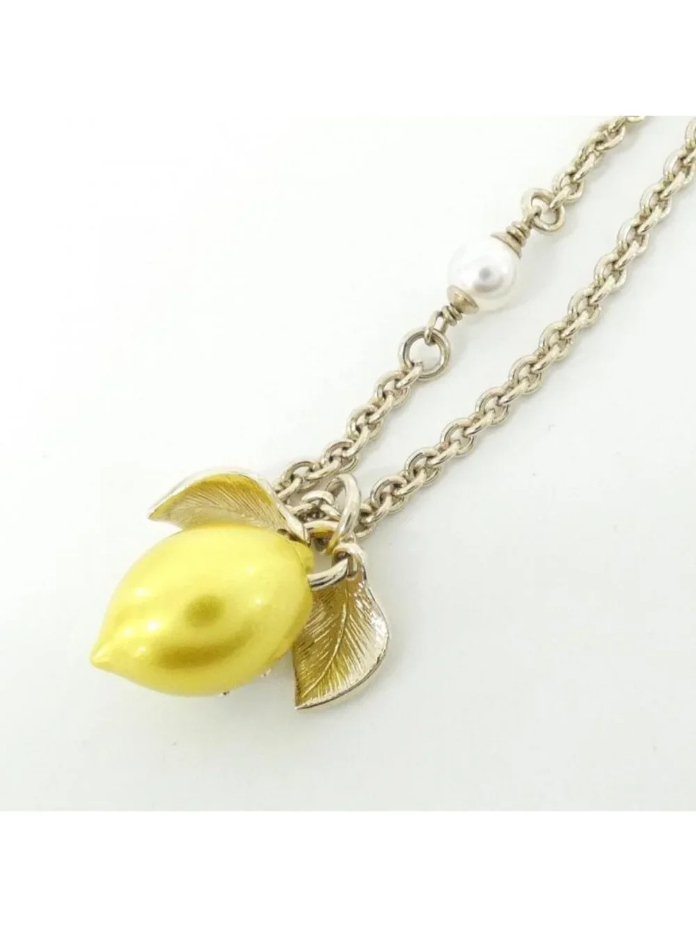 Chanel Necklace Gold